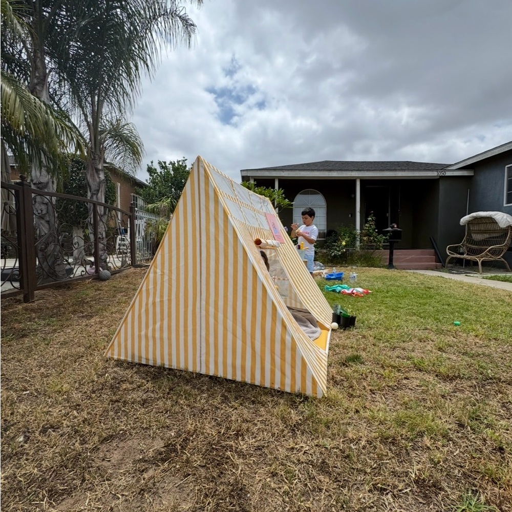 Yellow Striped Kids Play Tent - Picture 4 of 9